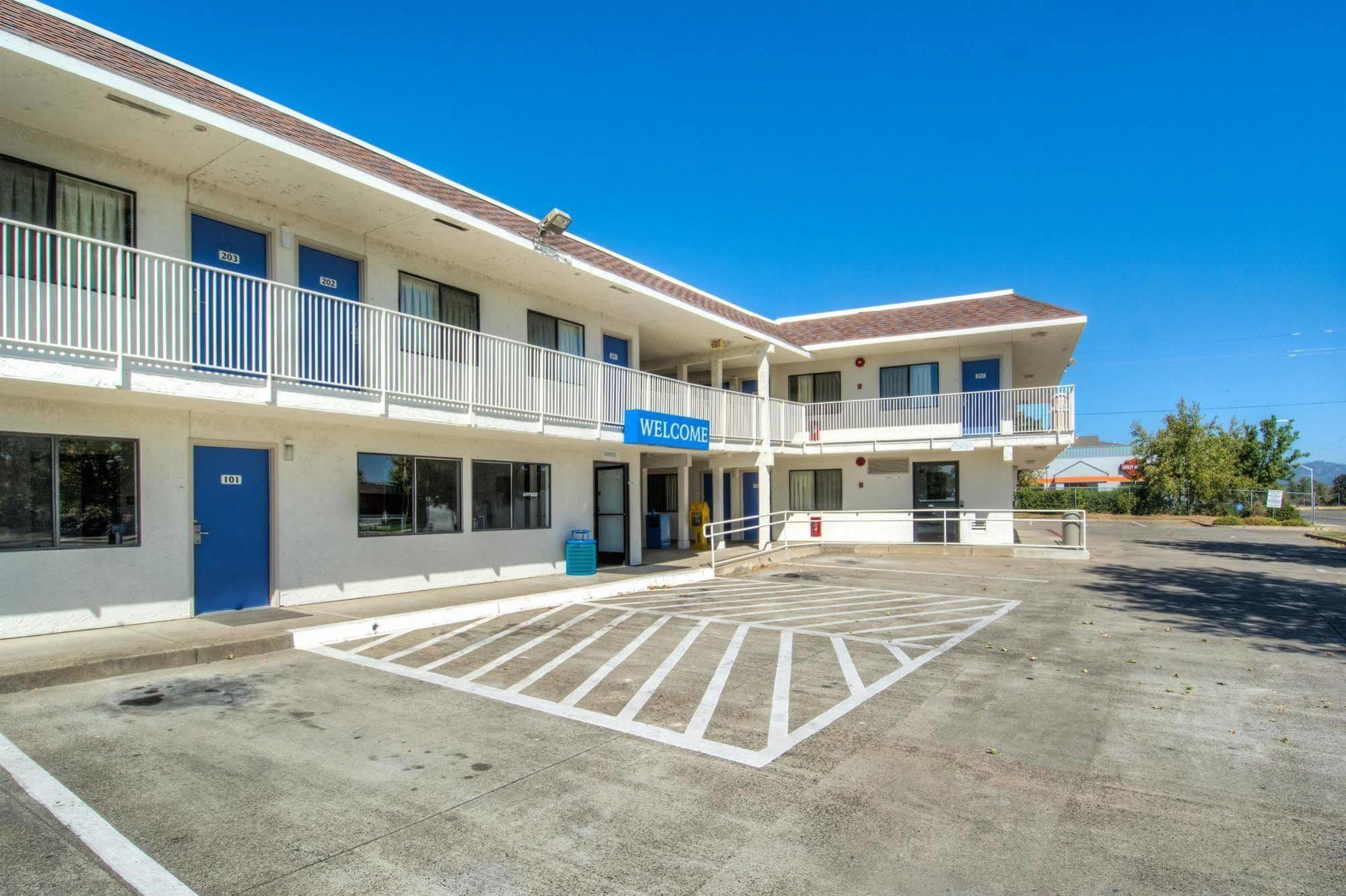 Motel 6-Redding, Ca - North Exterior photo