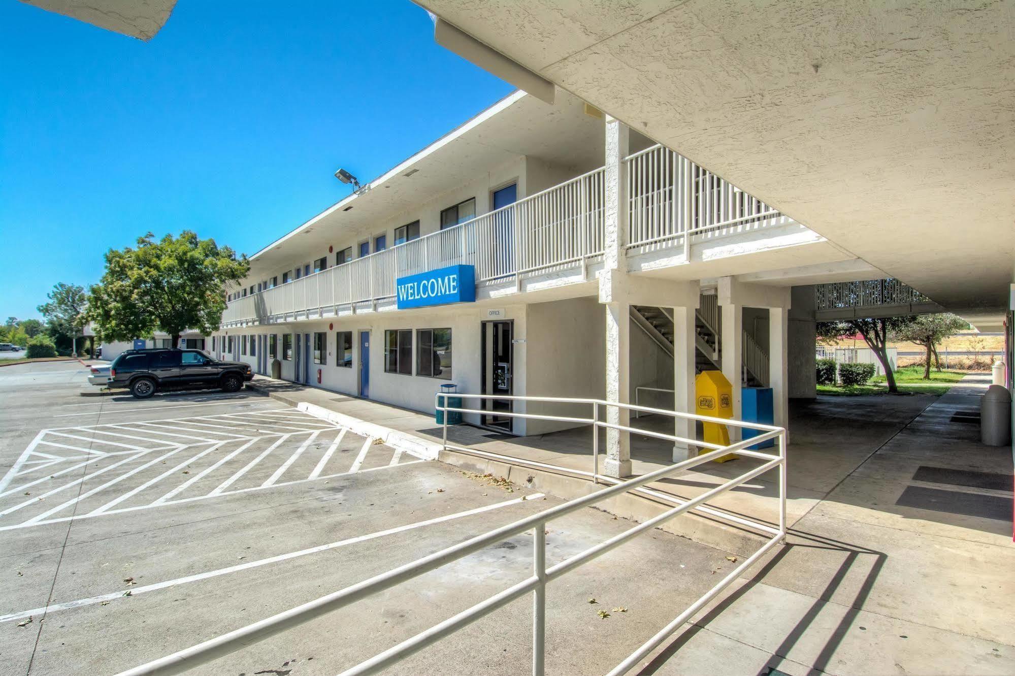 Motel 6-Redding, Ca - North Exterior photo